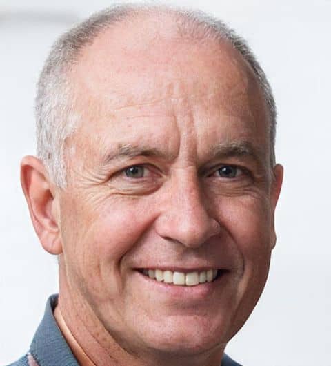 Robert Carter Headshot